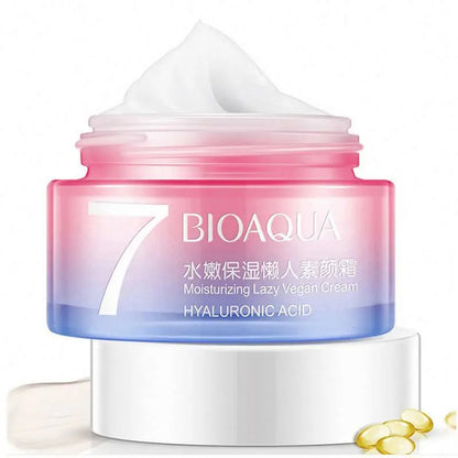 Bioaqua: Crema Blanqueadora con Vitaminas y Ácido Hialurónico